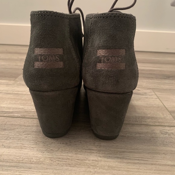 Tom Booties - Picture 4 of 5